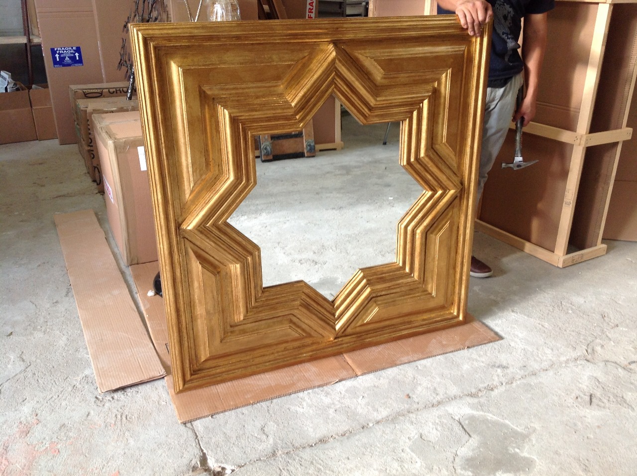 Pieza de artesanía, pintura o escultura 34